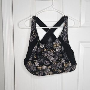 Torrid Active Size 2 Sports Bra with Skulls and Gold Foil Flowers